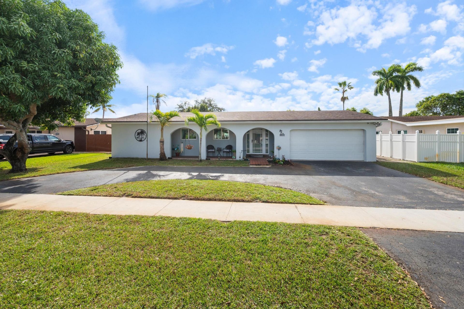 8820 NW 4th Street, Pembroke Pines, FL 33024 Photo