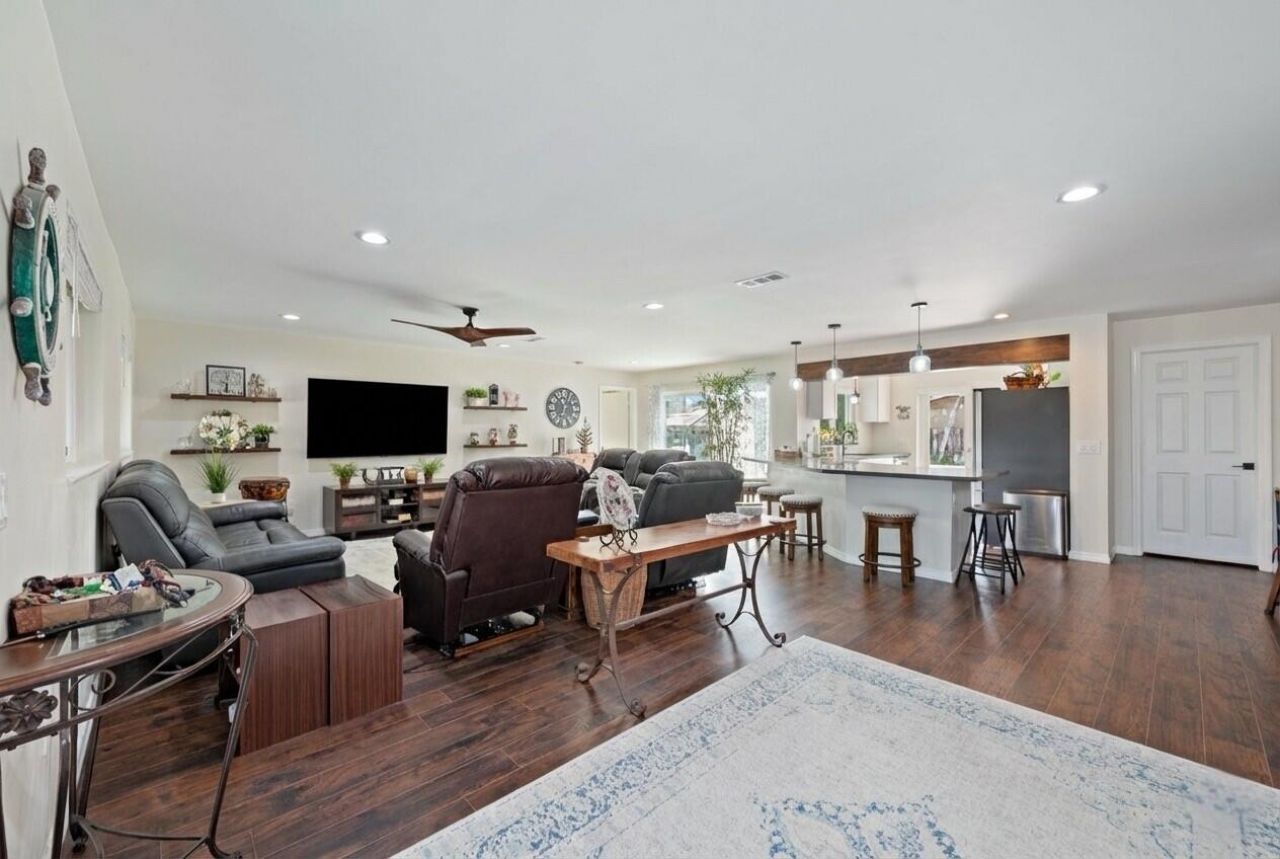 8820 NW 4th Street, Pembroke Pines, FL 33024 Photo