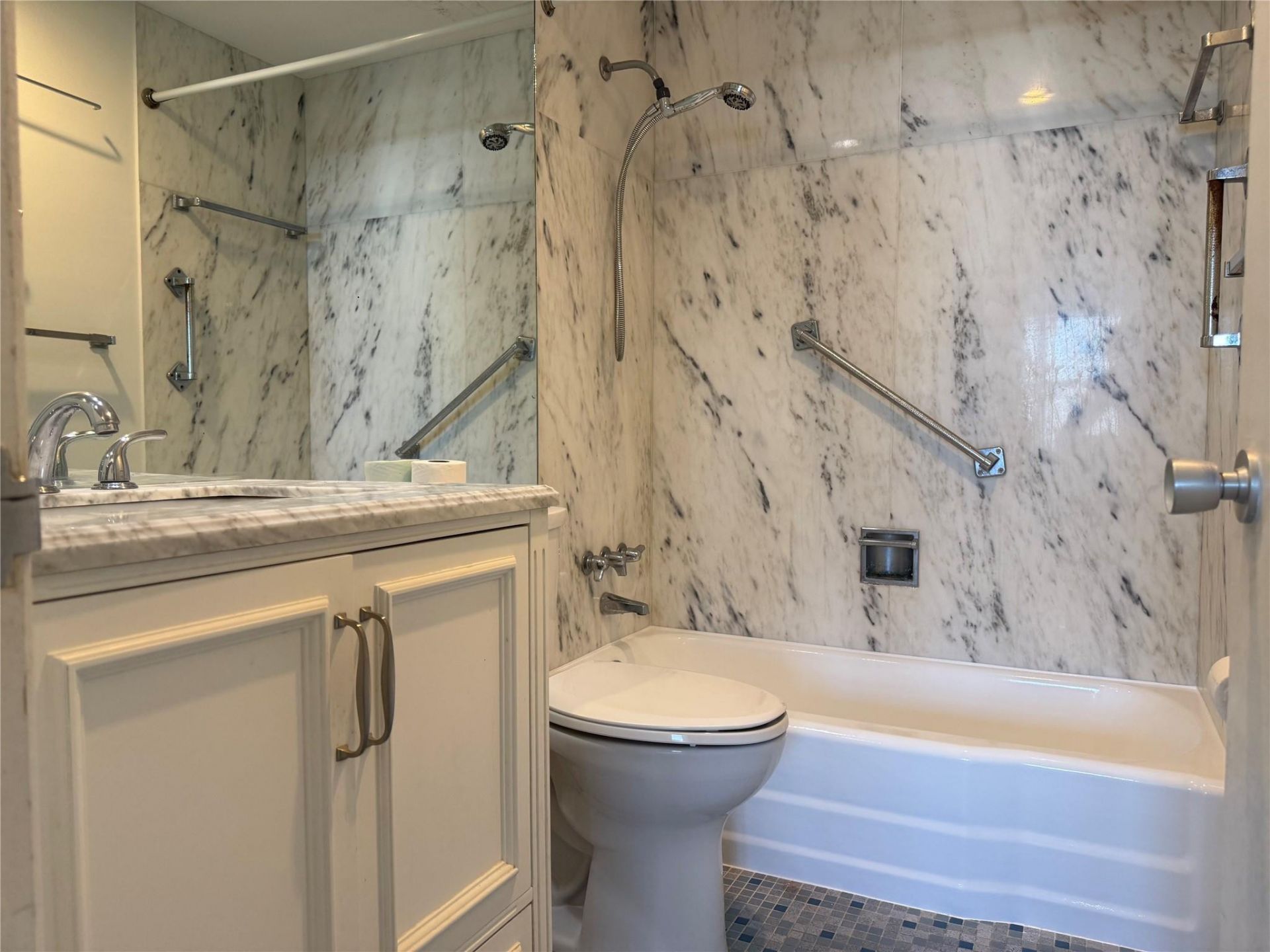 3200 NE 36th Street, Unit 1117, Fort Lauderdale, FL 33308 Photo