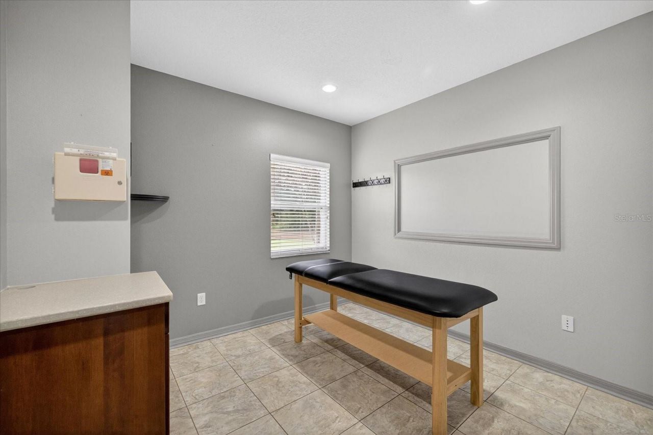 2901 Busch Lake Boulevard, Tampa, FL 33614 Photo