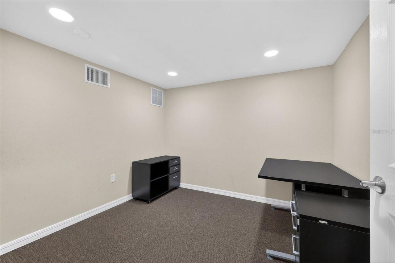 2901 Busch Lake Boulevard, Tampa, FL 33614 Photo