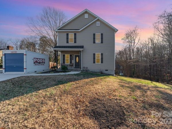 201 Hendrix Drive , Kernersville, NC 27284