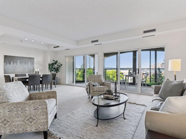 1201 Yale Place, Unit 403, Minneapolis, MN 55403