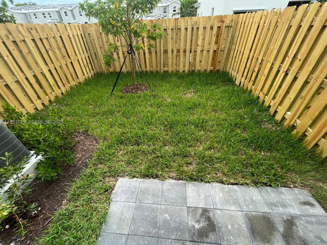 2696 SE 18th St, Unit 2696, Homestead, FL 33035 Photo