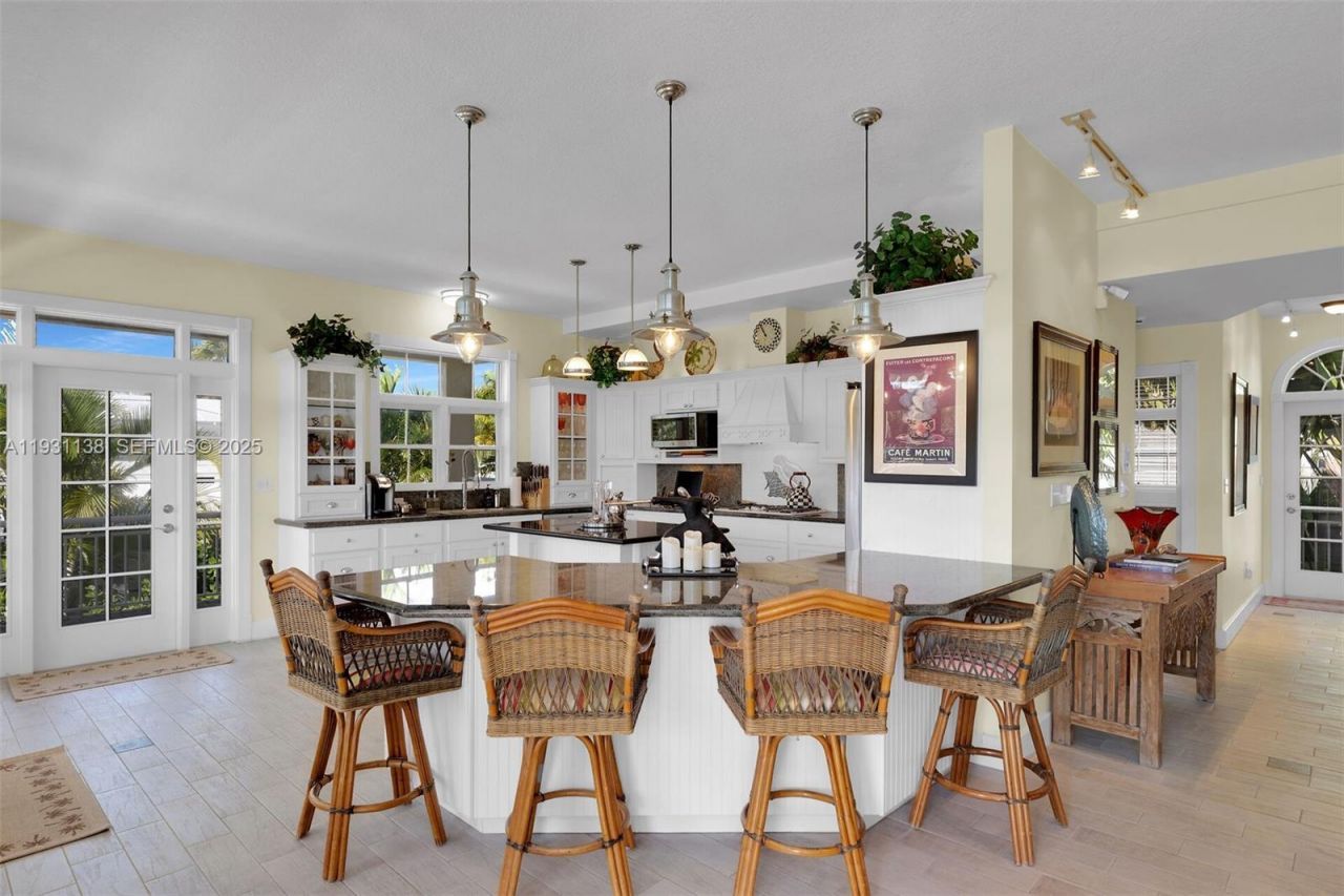 153 Stromboli Dr , Islamorada, FL 33036 Photo