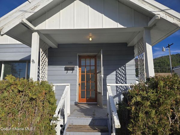 134 W Riverside Ave, Kellogg, ID 83837