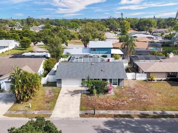 2105 39TH STREET W, BRADENTON, FL 34205