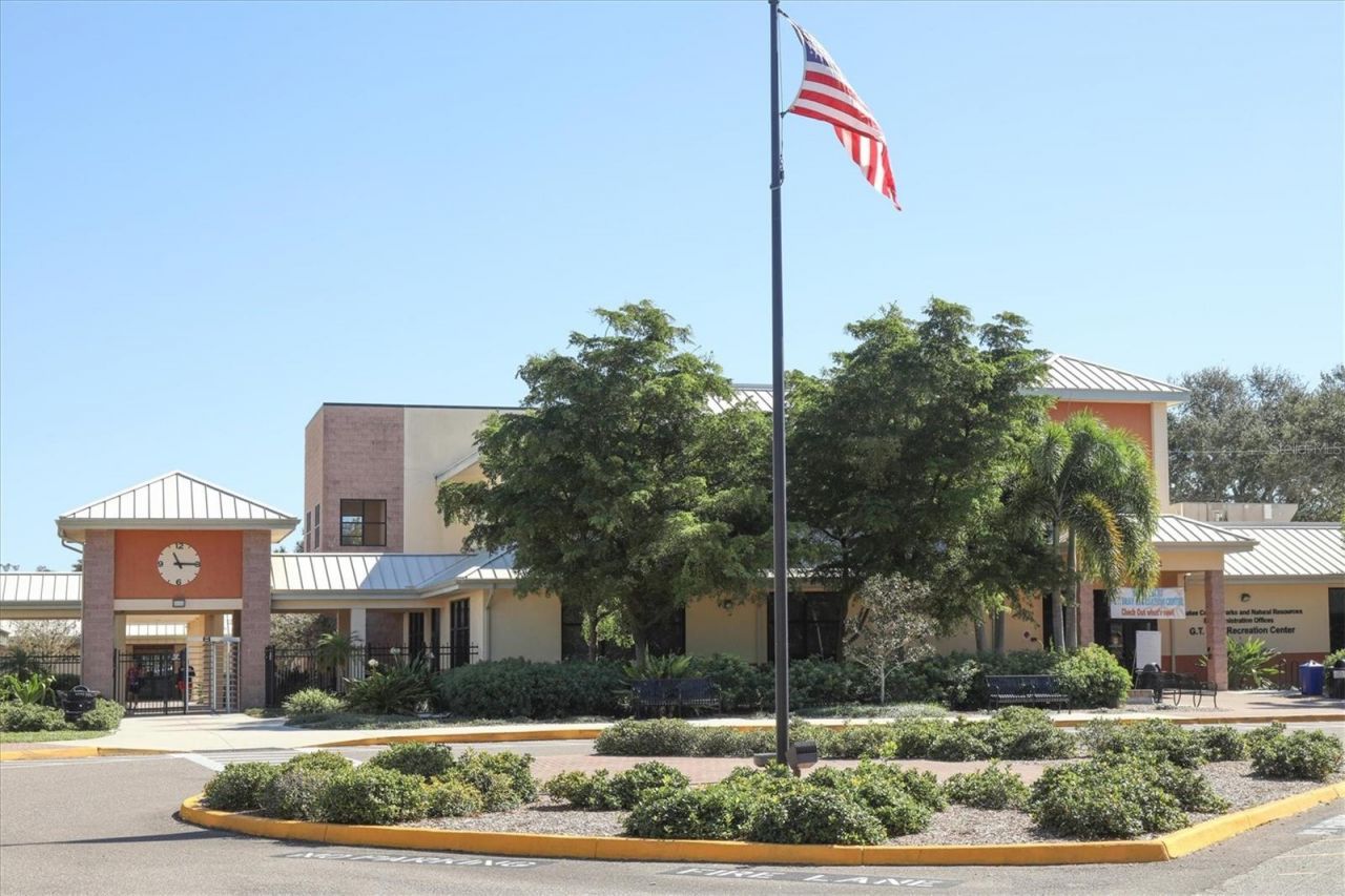 2105 39th Street W, Bradenton, FL 34205 Photo