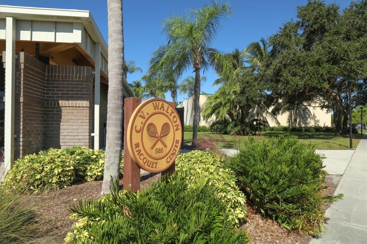 2105 39th Street W, Bradenton, FL 34205 Photo