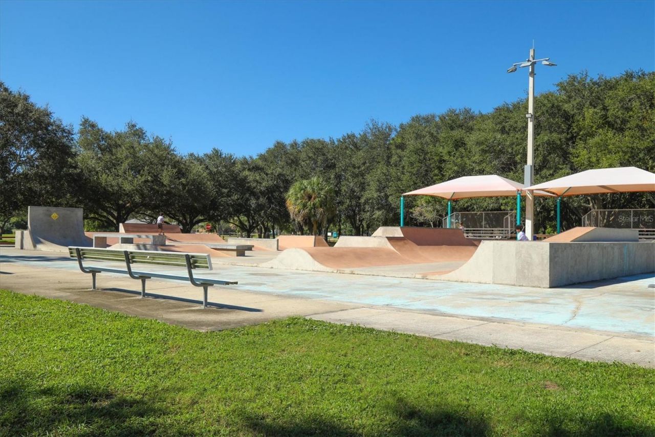 2105 39th Street W, Bradenton, FL 34205 Photo