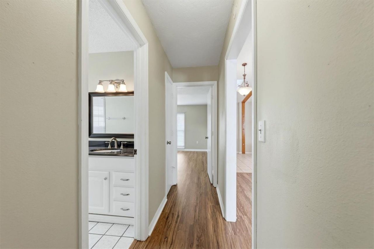 2105 39th Street W, Bradenton, FL 34205 Photo