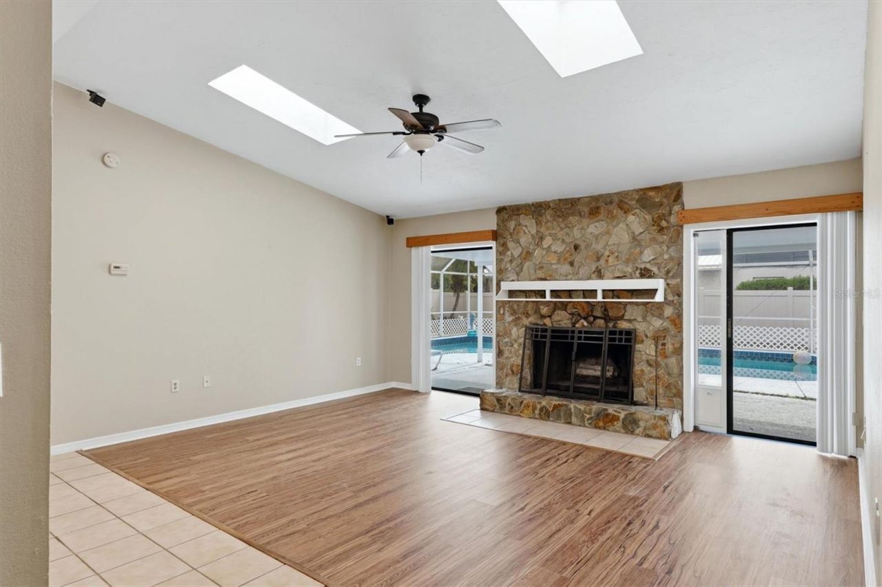 2105 39th Street W, Bradenton, FL 34205 Photo