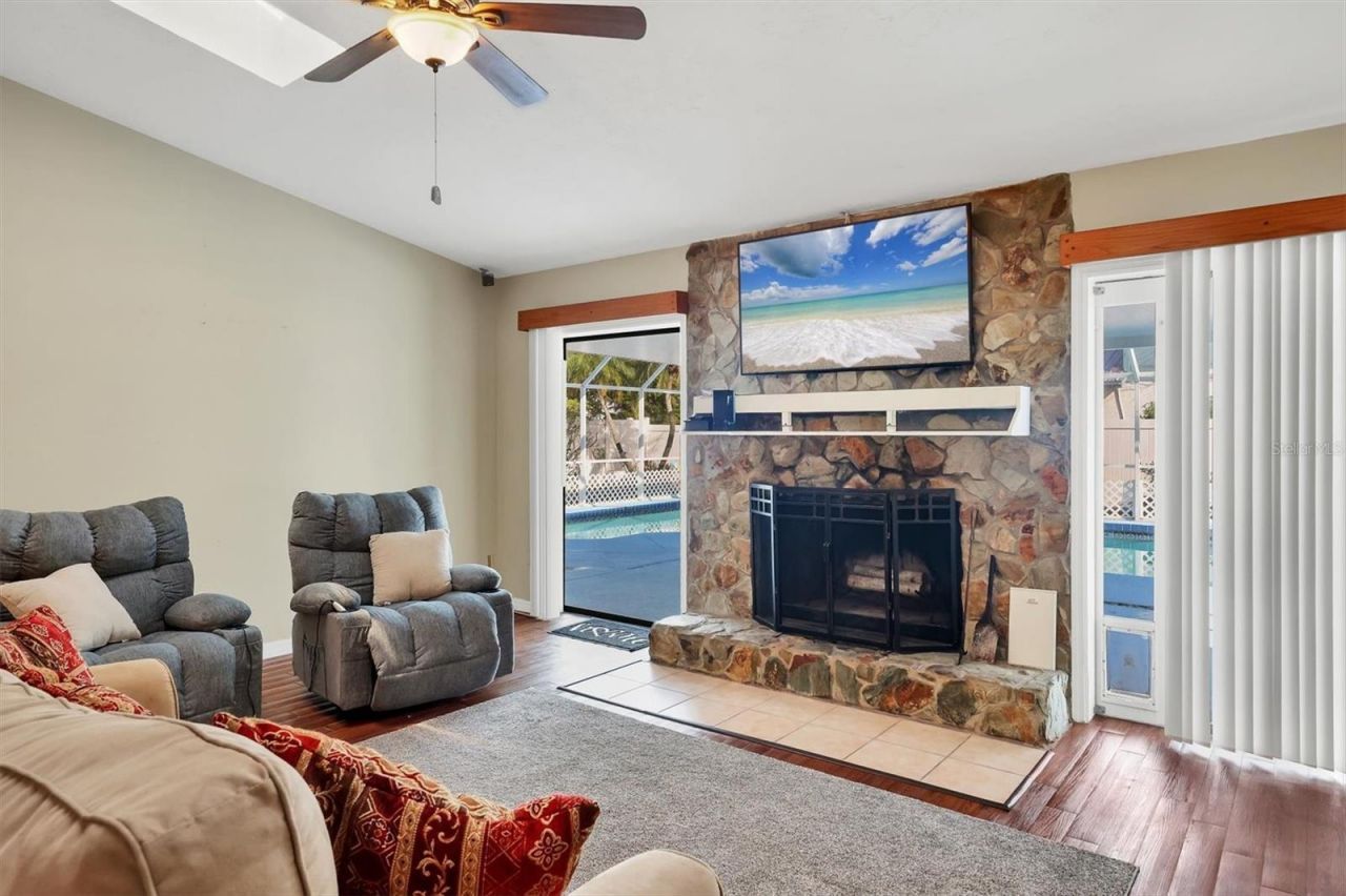 2105 39th Street W, Bradenton, FL 34205 Photo