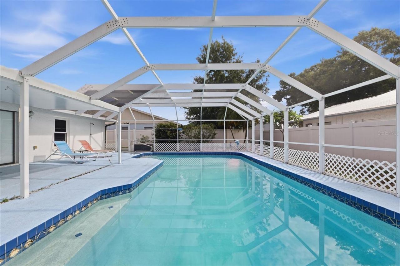 2105 39th Street W, Bradenton, FL 34205 Photo