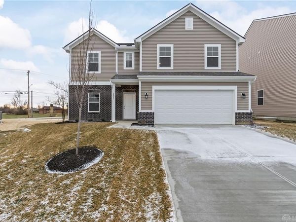 2027 Ivy Road, Clayton, OH 45315