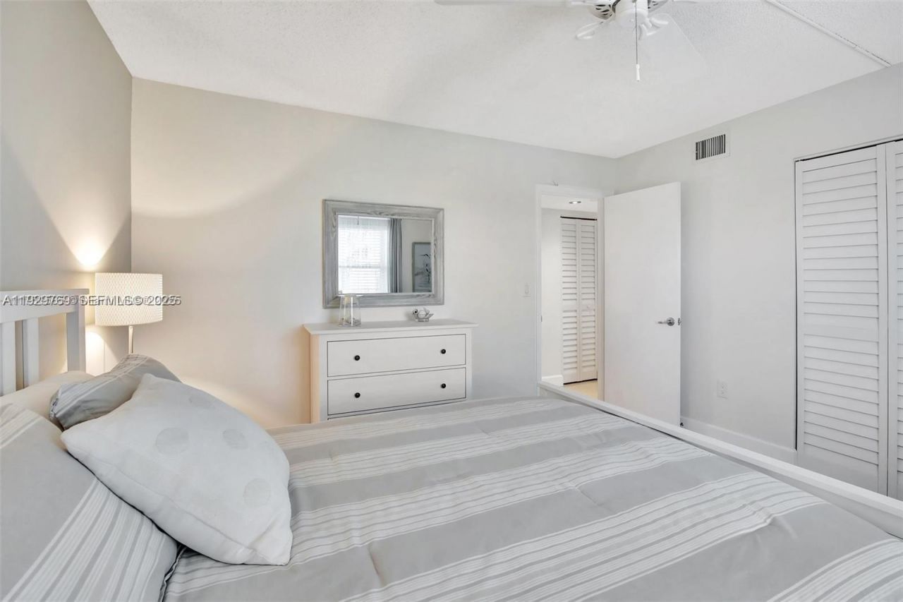 3930 Inverrary Blvd, Unit 405-D, Lauderhill, FL 33319 Photo