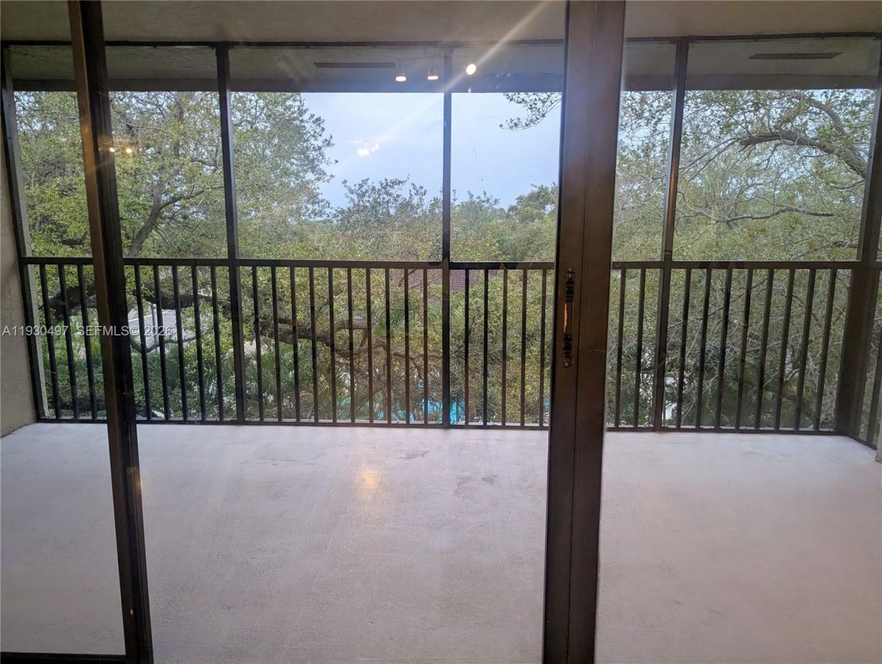 601 Ives Dairy Rd, Unit 405-8, Miami, FL 33179 Photo