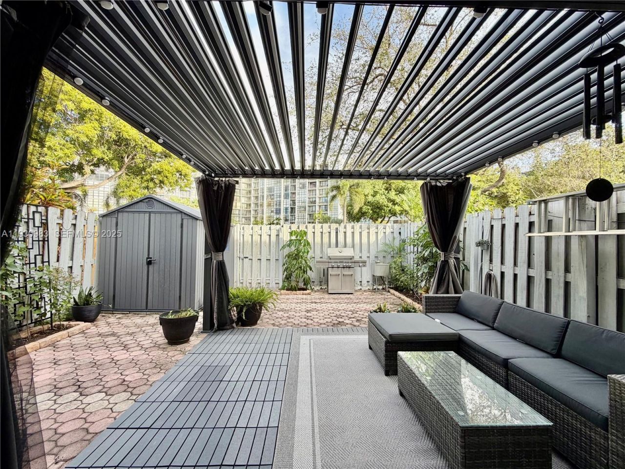 934 NE 27th Ave, Hallandale Beach, FL 33009 Photo