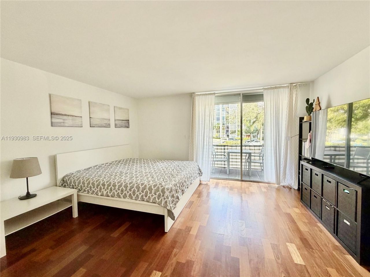 934 NE 27th Ave, Hallandale Beach, FL 33009 Photo