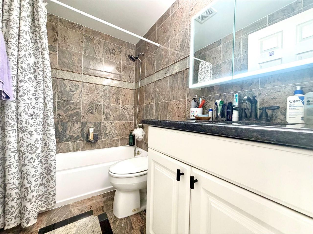 934 NE 27th Ave, Hallandale Beach, FL 33009 Photo