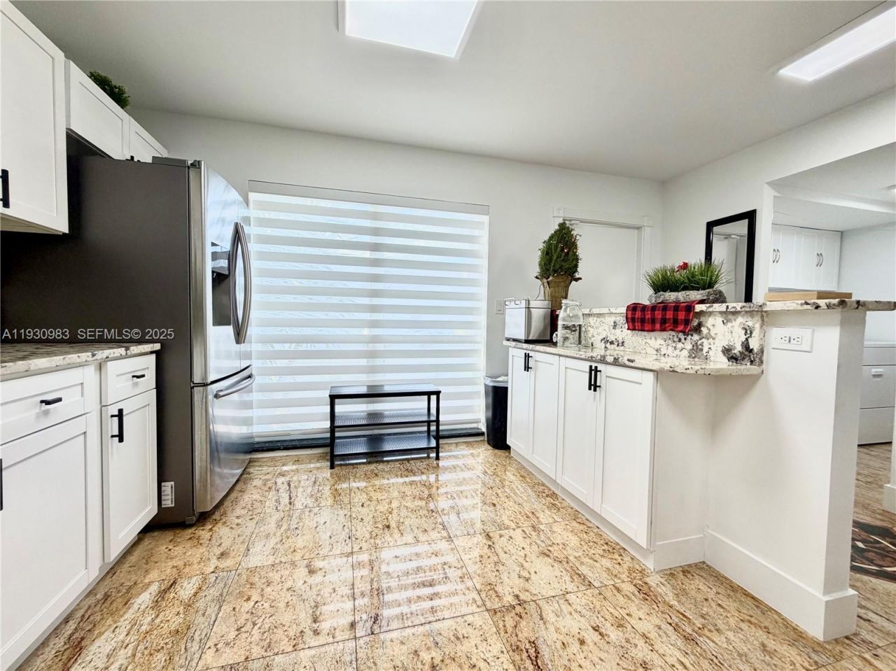 934 NE 27th Ave, Hallandale Beach, FL 33009 Photo