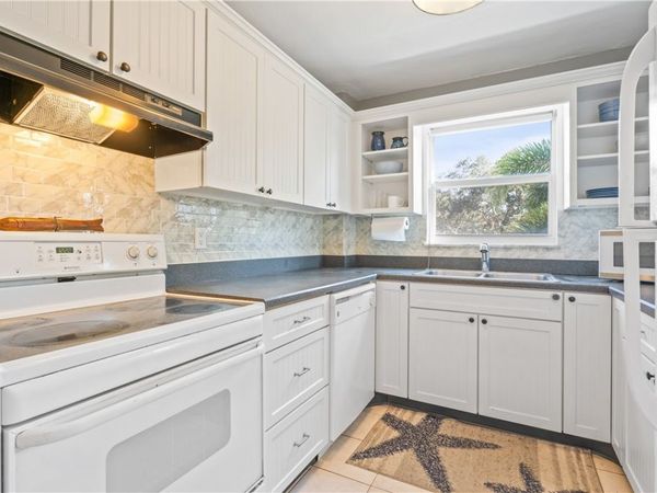 275 Date Palm Road, Unit 307, Vero Beach, FL 32963