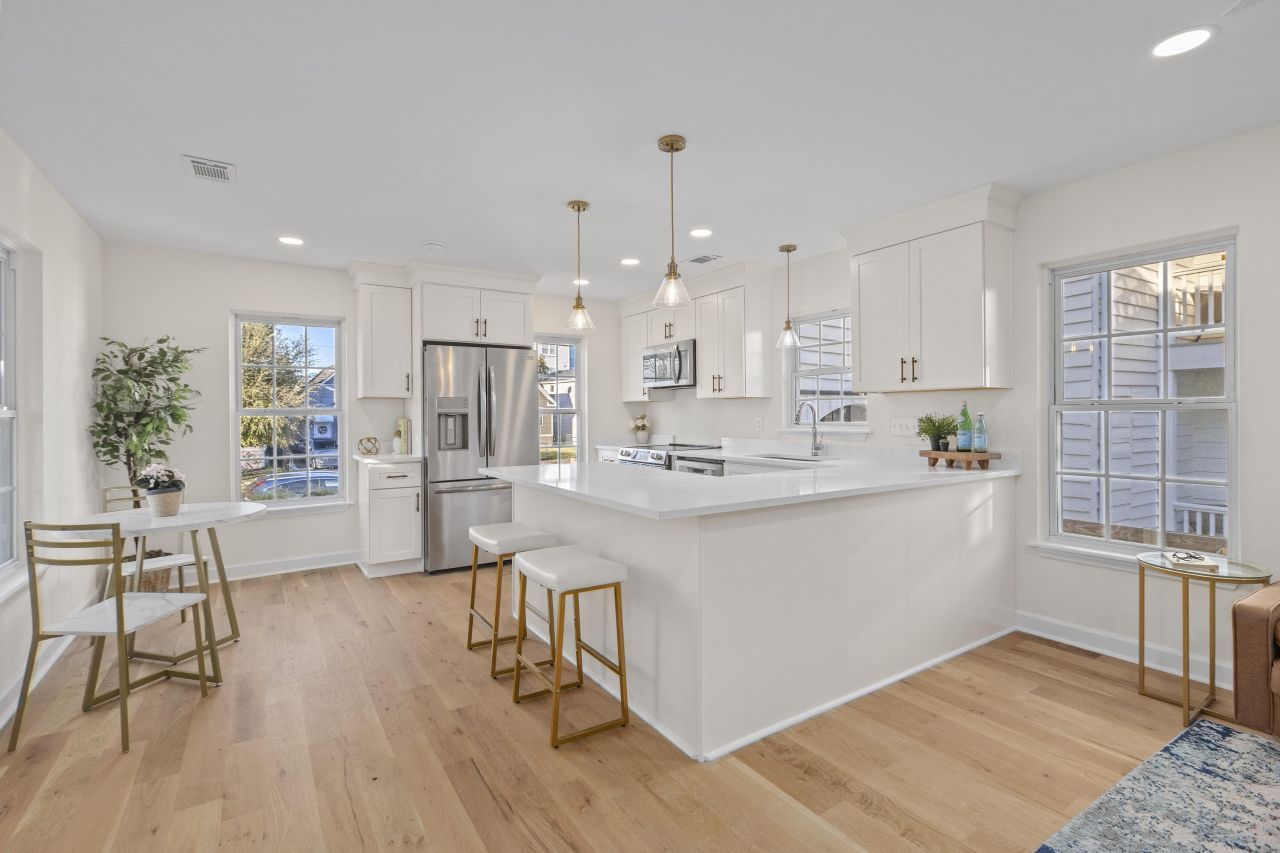 405 Sumter Street Photo 10