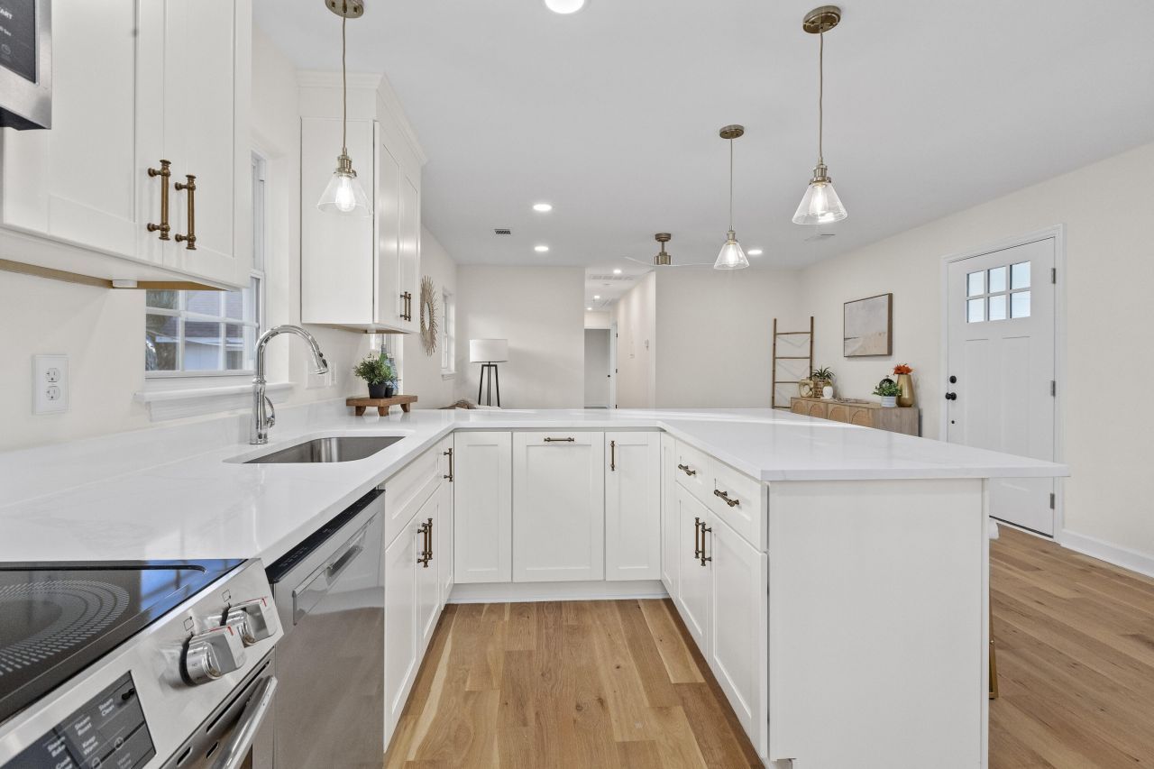 405 Sumter Street Photo 13