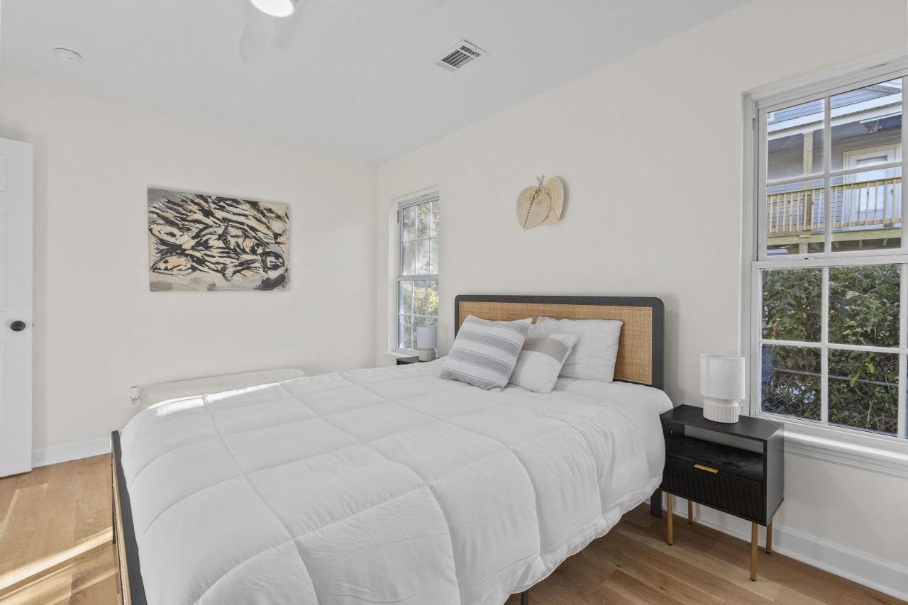 405 Sumter Street Photo 18