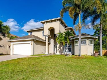 2081 SW BAYSHORE BOULEVARD, PORT ST LUCIE, FL 34984
