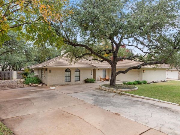 109 White Sands DR, Lakeway, TX 78734