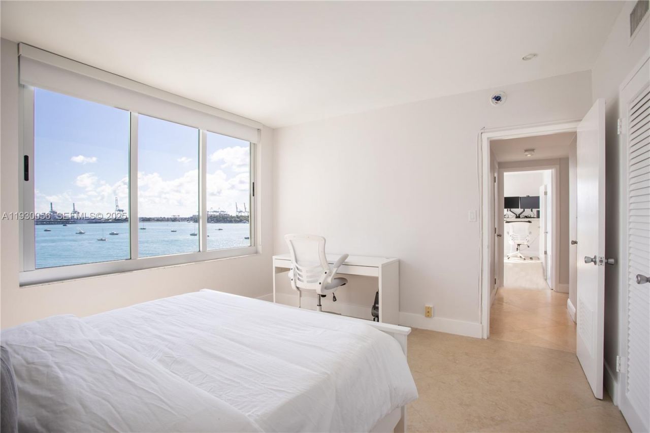 1200 West Ave, Unit 526, Miami Beach, FL 33139 Photo