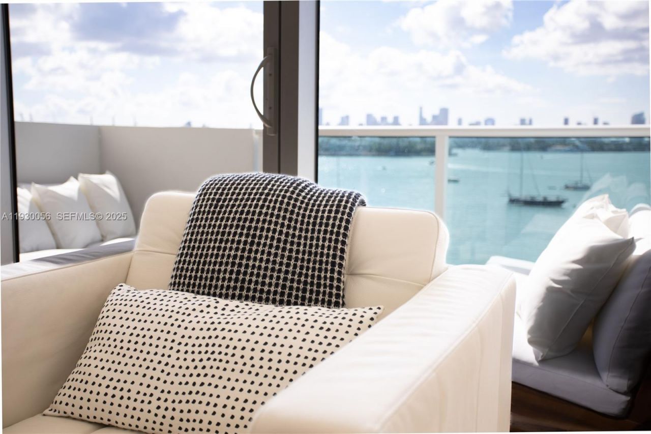 1200 West Ave, Unit 526, Miami Beach, FL 33139 Photo