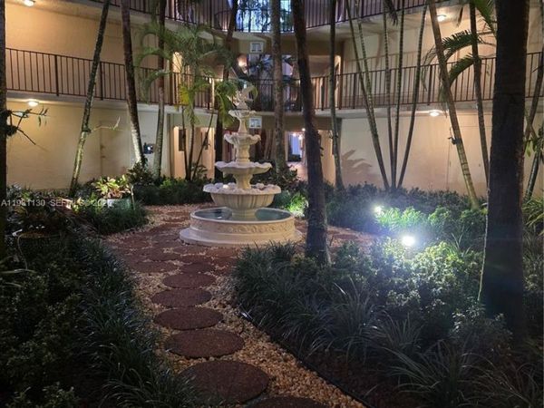 8035 SW 107th Ave, Unit 221, Miami, FL 33173