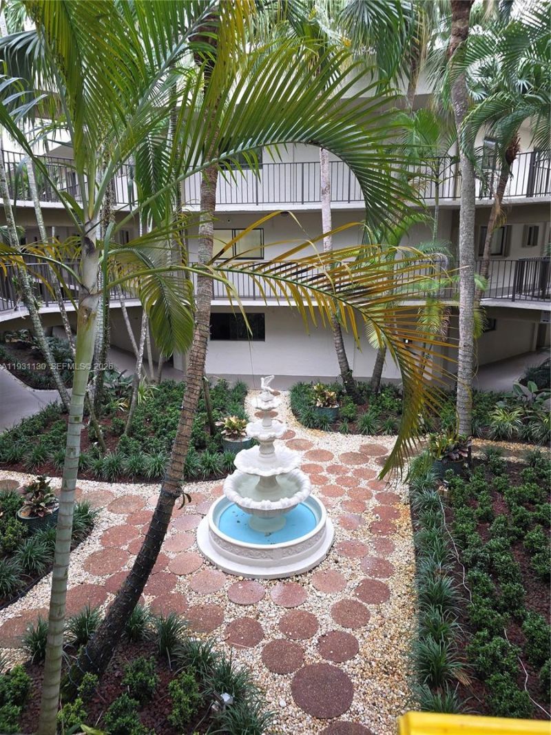 8035 SW 107th Ave, Unit 221, Miami, FL 33173 Photo