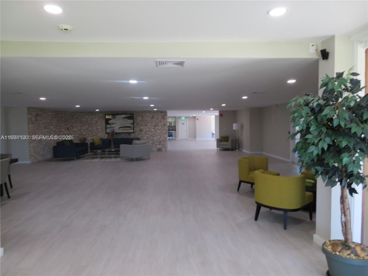 8035 SW 107th Ave, Unit 221, Miami, FL 33173 Photo