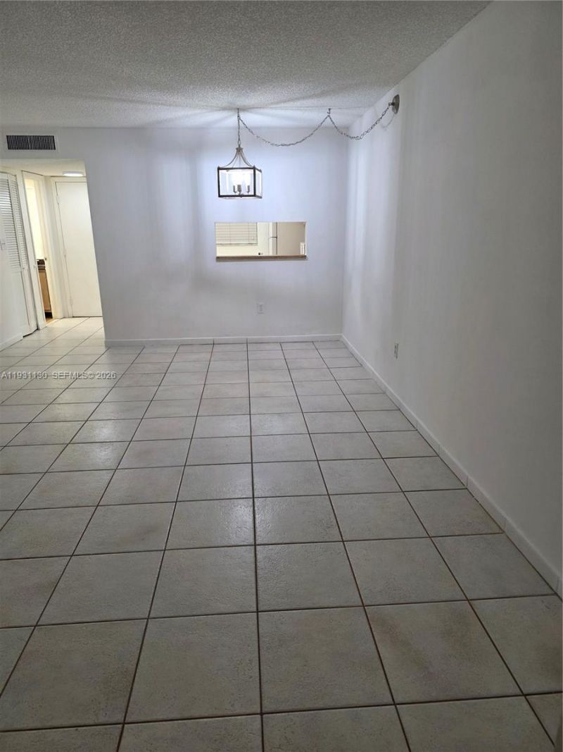 8035 SW 107th Ave, Unit 221, Miami, FL 33173 Photo
