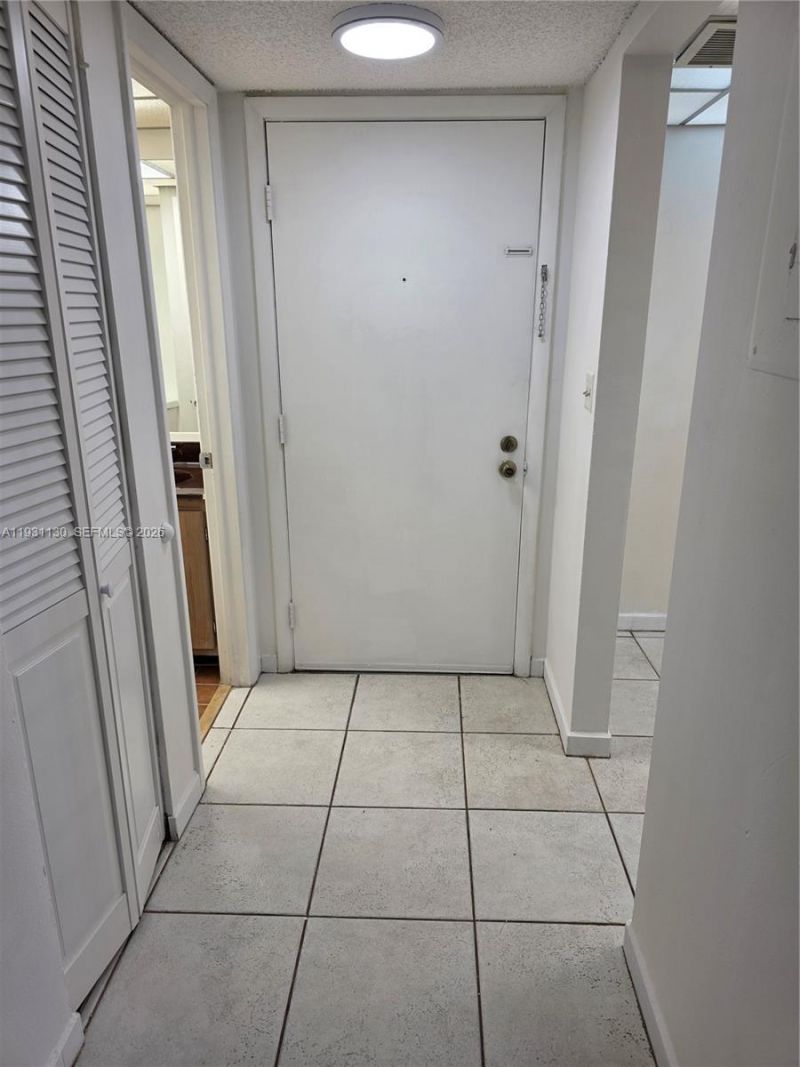 8035 SW 107th Ave, Unit 221, Miami, FL 33173 Photo
