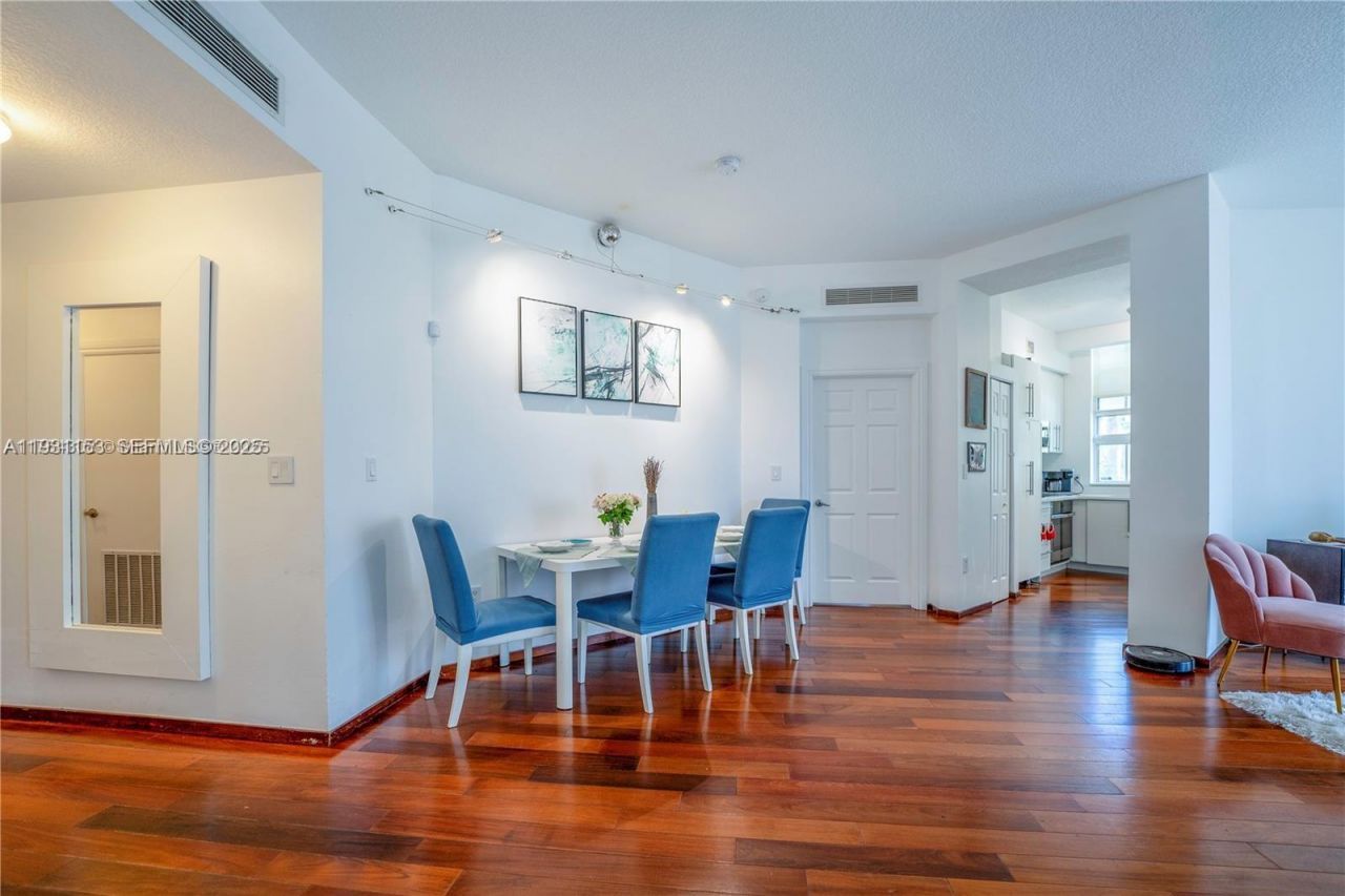 3001 NE 185th St, Unit 127, Aventura, FL 33180 Photo