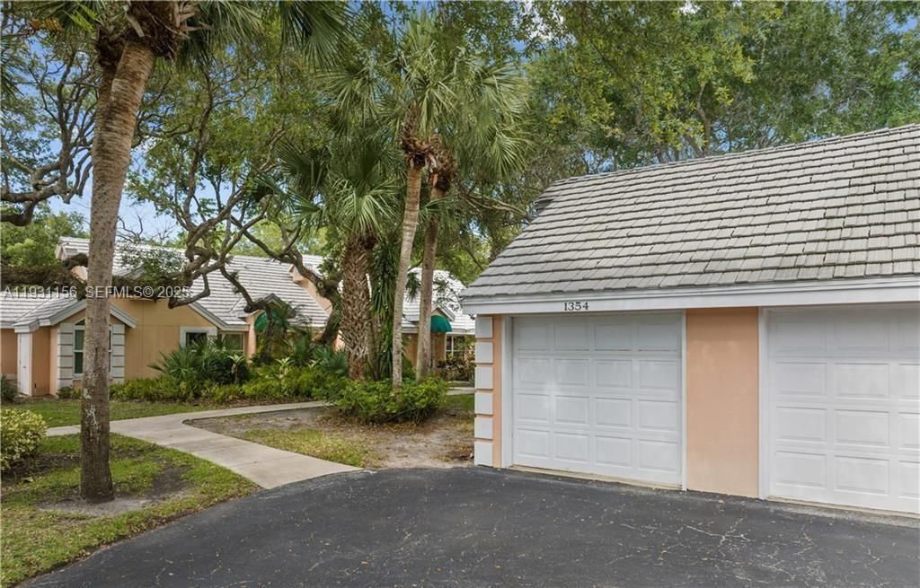 1354 Coral Park Ln, Unit 603, Vero Beach, FL 32963 Photo
