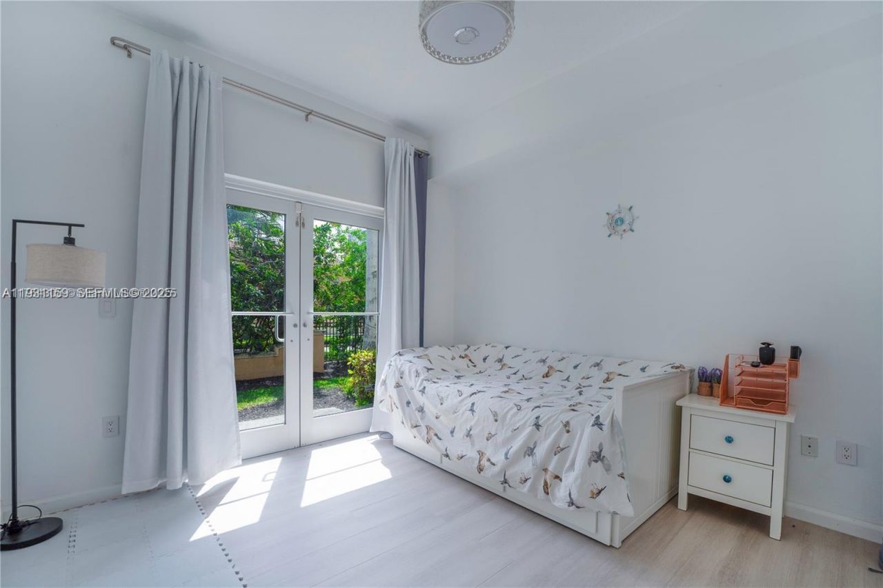 3001 NE 185th St, Unit 127, Aventura, FL 33180 Photo