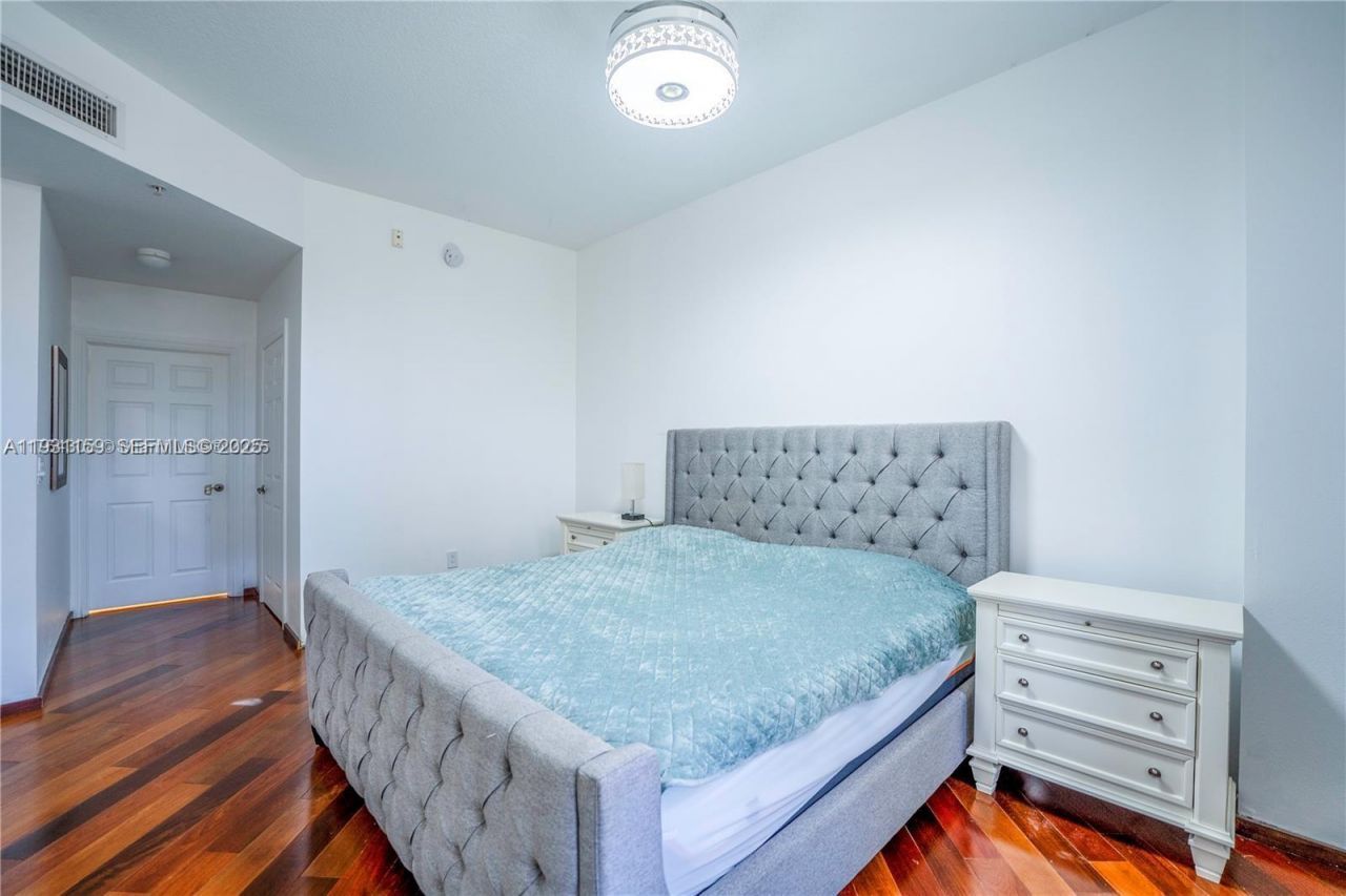 3001 NE 185th St, Unit 127, Aventura, FL 33180 Photo