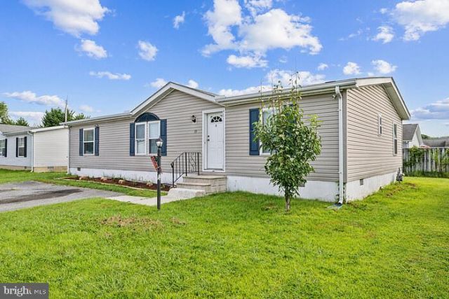 19 Karen Place, Dover, DE 19901 Main Photo