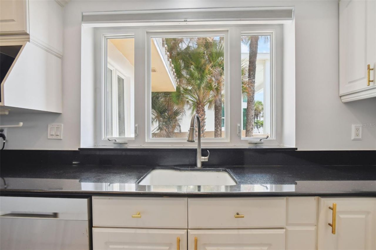 1520 Gulf Boulevard, Belleair Beach, FL 33786 Photo