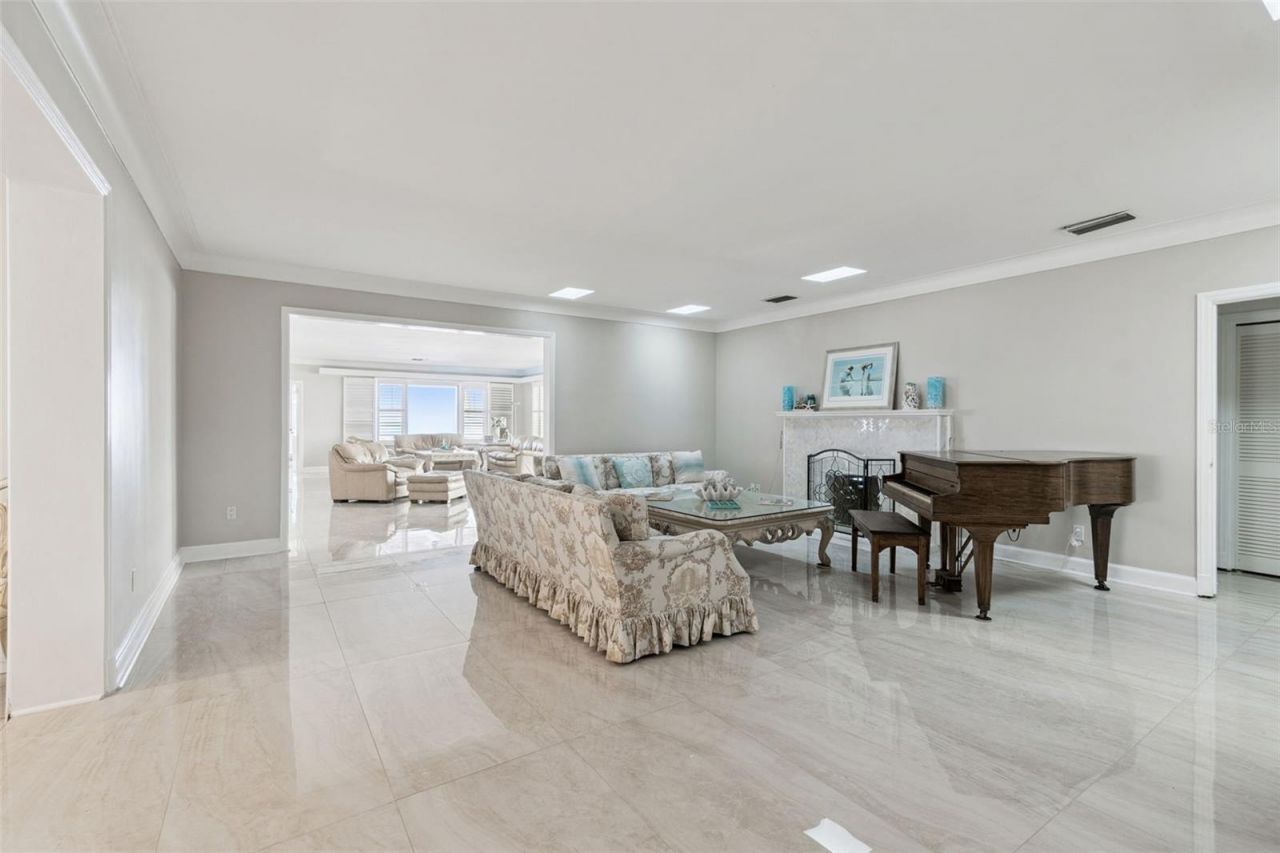 1520 Gulf Boulevard, Belleair Beach, FL 33786 Photo