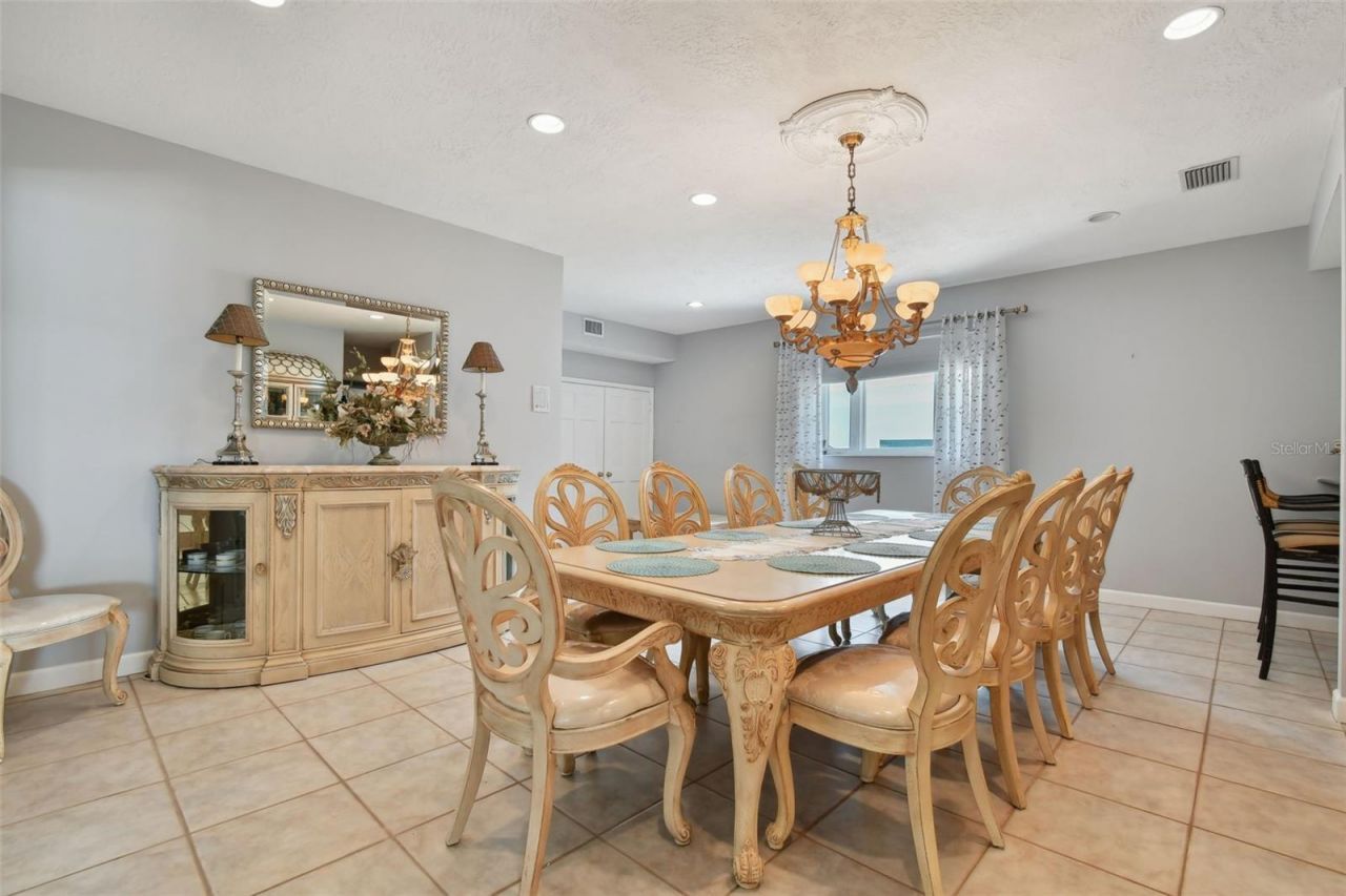 1520 Gulf Boulevard, Belleair Beach, FL 33786 Photo