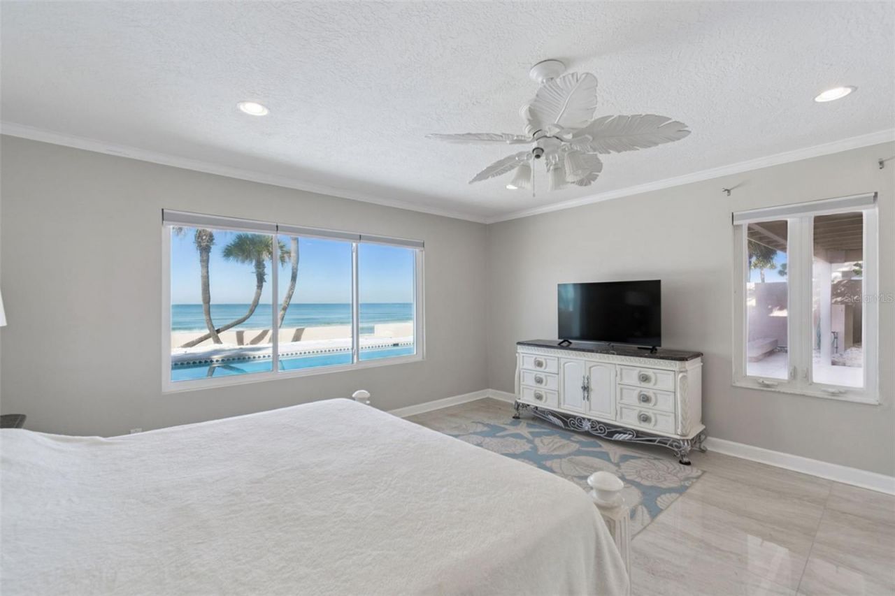 1520 Gulf Boulevard, Belleair Beach, FL 33786 Photo