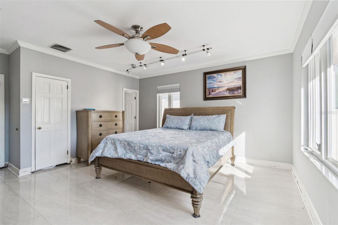 1520 Gulf Boulevard, Belleair Beach, FL 33786 Photo