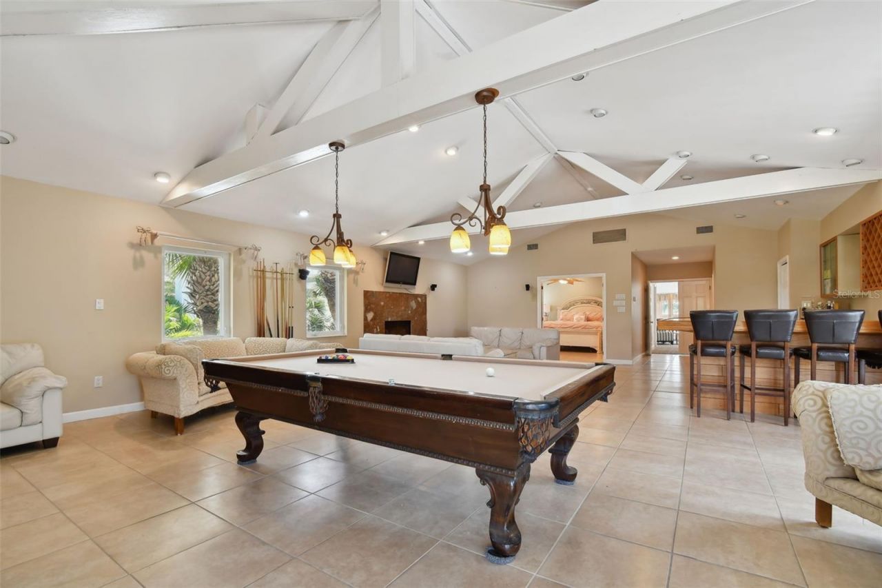 1520 Gulf Boulevard, Belleair Beach, FL 33786 Photo