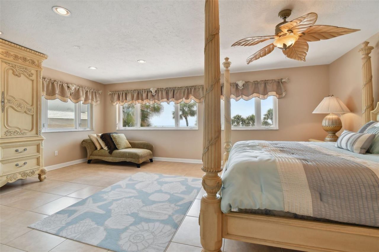 1520 Gulf Boulevard, Belleair Beach, FL 33786 Photo